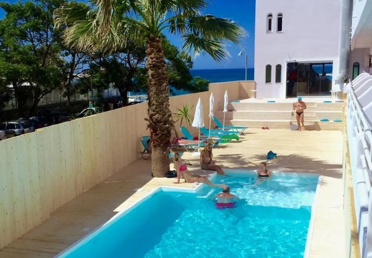 Отель Amuse Hotel 4*